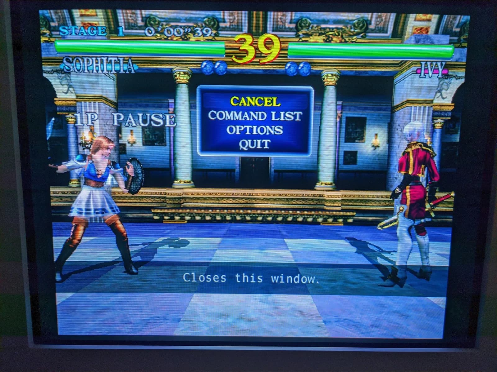 Soul Calibur on the Sony CPD-G420, Sophitia facing Ivy with the 1P PAUSE menu (Cancel / Command List / Options / Quit).
